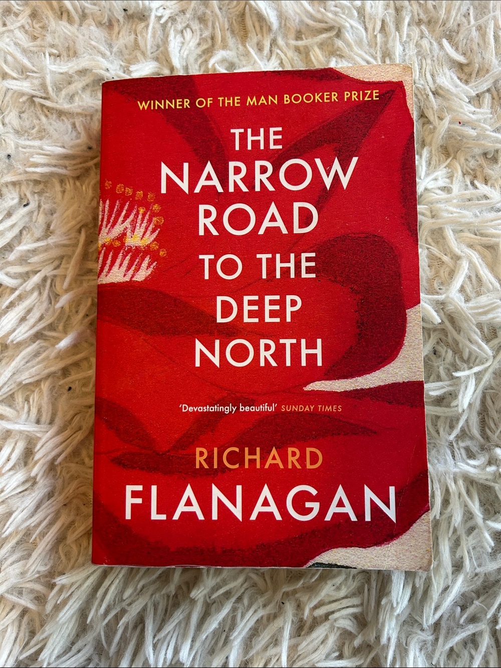 The Narrow Road to the Deep North by Richard Flanagan - Red Paperback